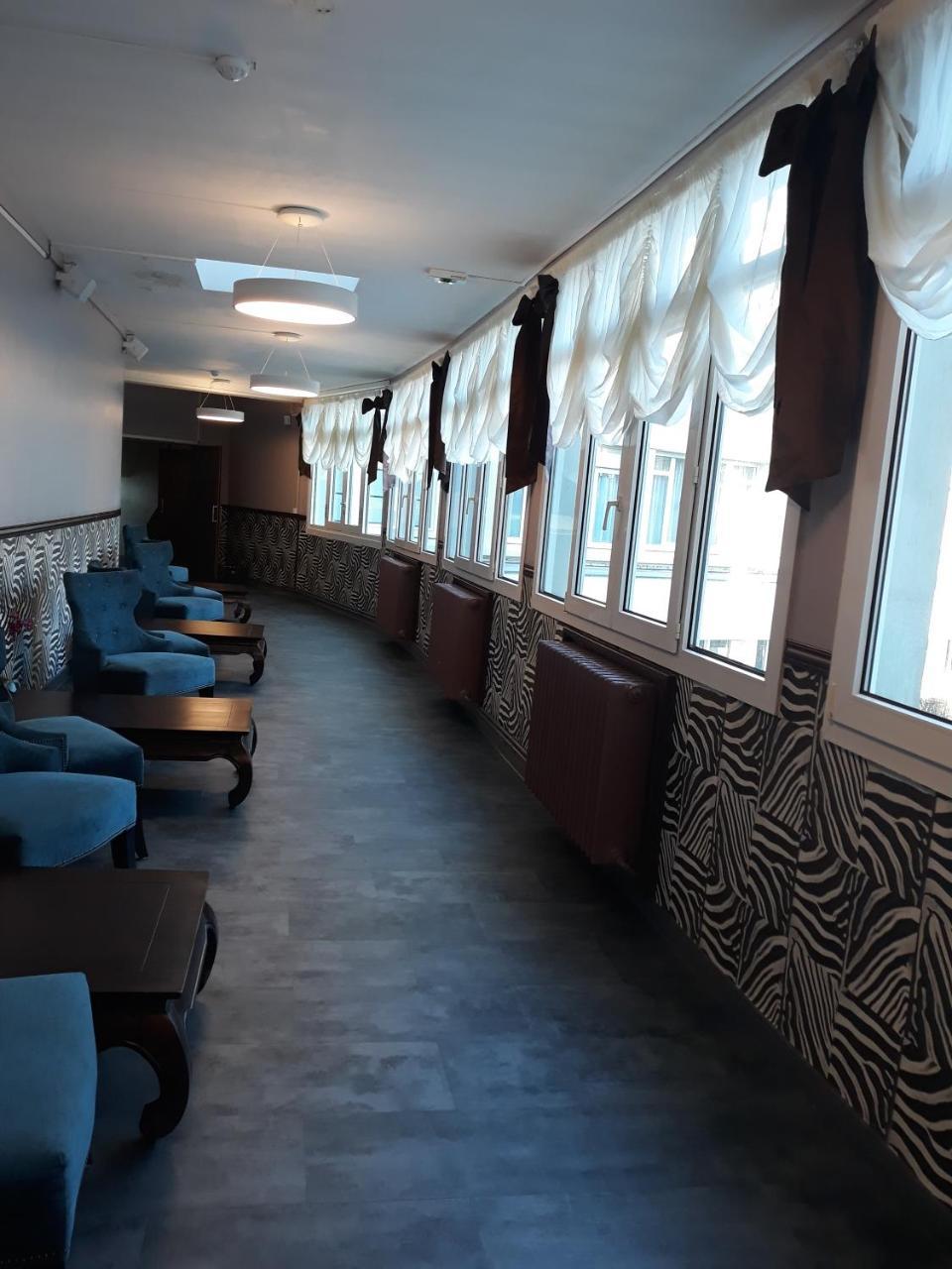 מרקיז Hostellerie De La Quenoeuille מראה חיצוני תמונה