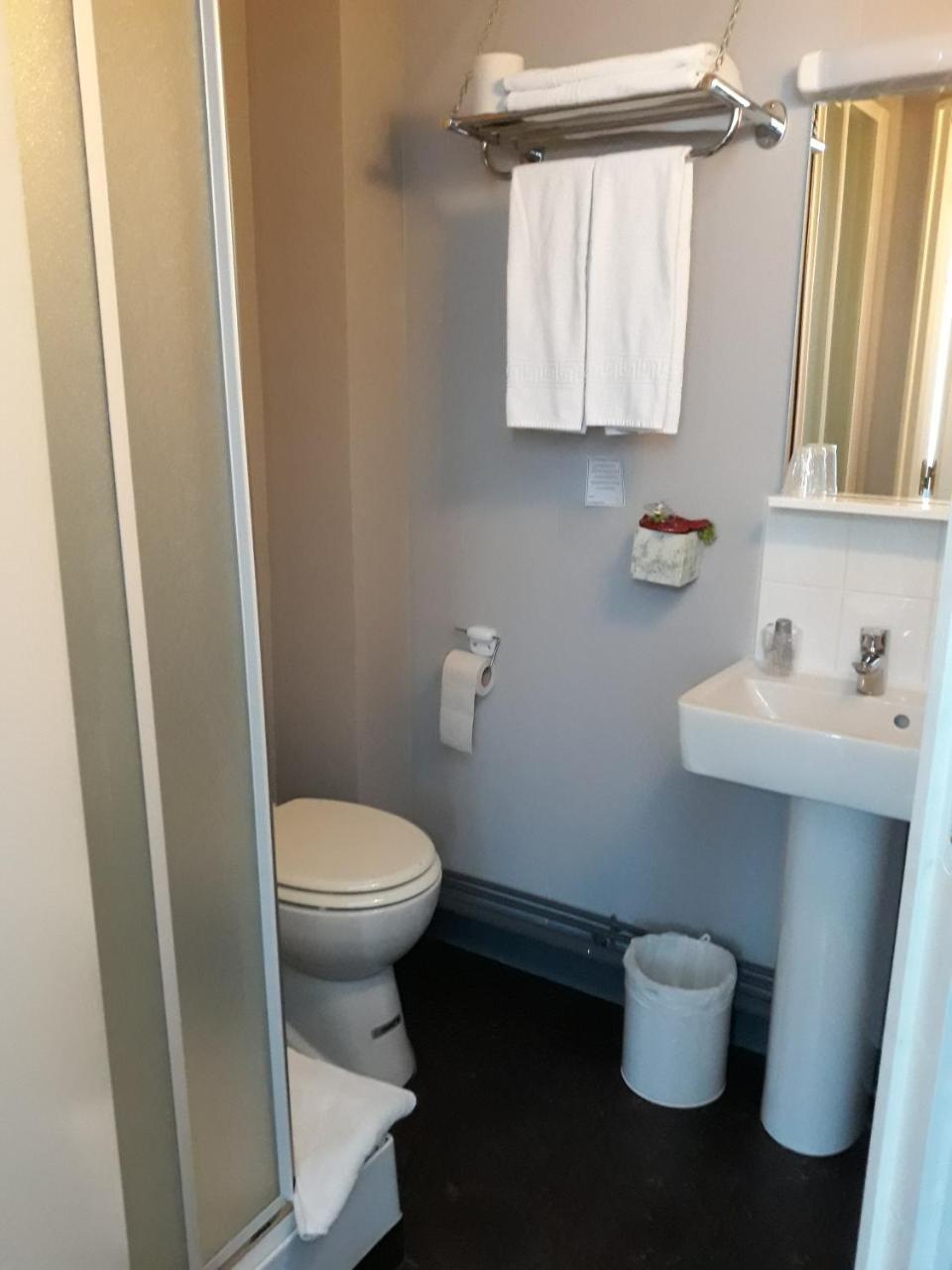 מרקיז Hostellerie De La Quenoeuille מראה חיצוני תמונה