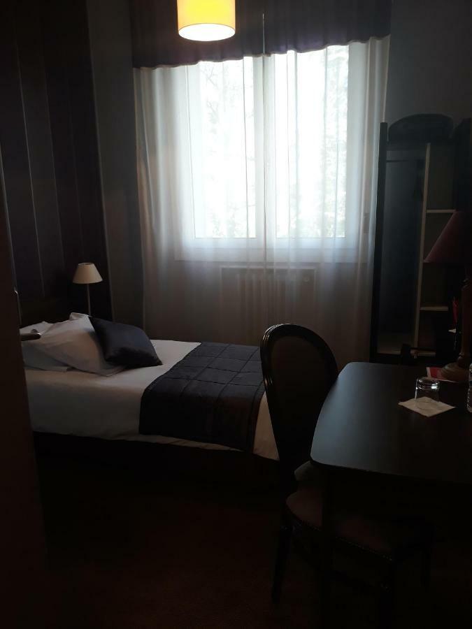 מרקיז Hostellerie De La Quenoeuille מראה חיצוני תמונה